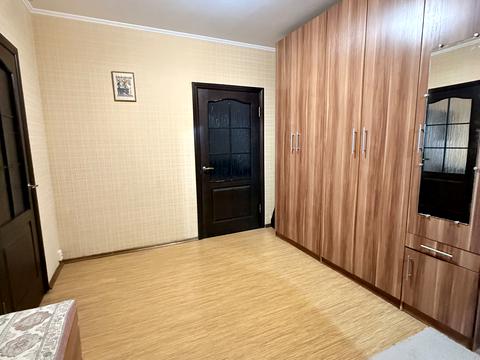 квартира за адресою Академіка Глушкова просп., 21
