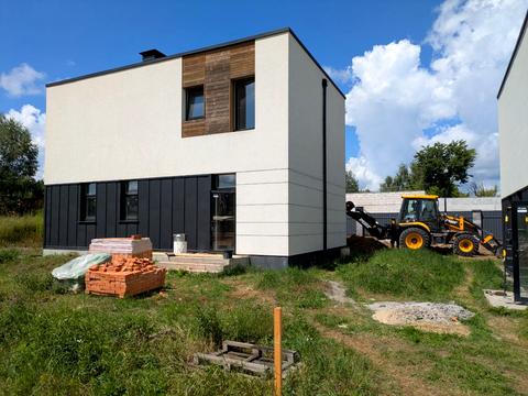 будинок за адресою Будівельників