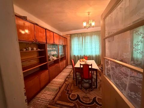 будинок за адресою Центральна, 100