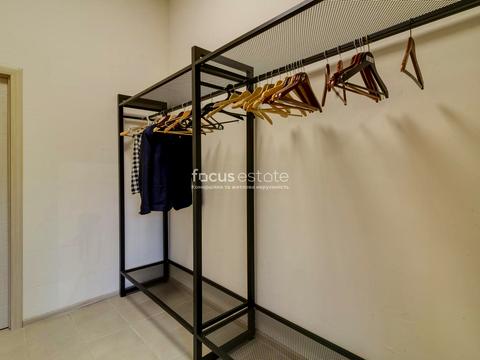 комерційна за адресою Борщагівська вул., 154