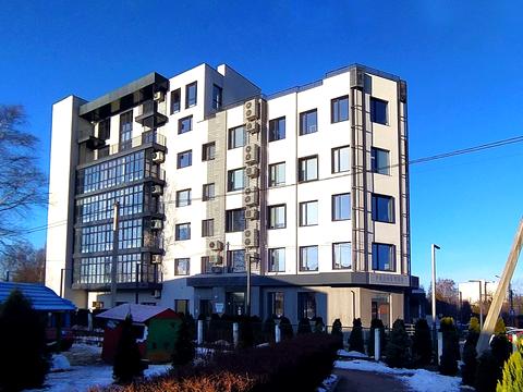 комерційна за адресою Мистецька, 7