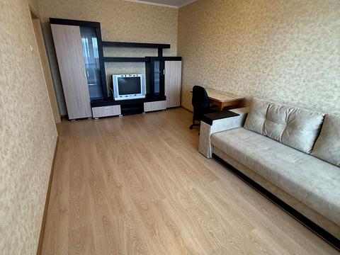 квартира за адресою Ревуцького вул., 4