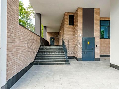 комерційна за адресою Велика Васильківська вул., 37
