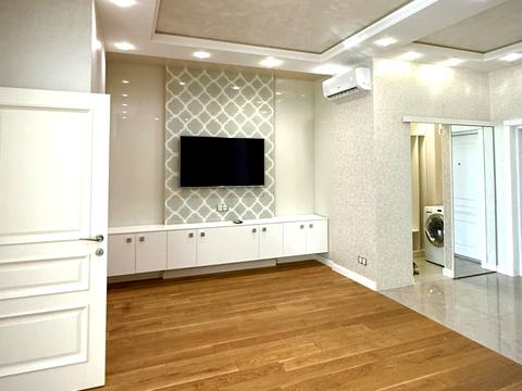 квартира за адресою Авіаконструктора Антонова вул., 2-Б