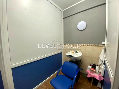 комерційна за адресою Володимира Івасюка просп. (Героїв Сталінграду), 65