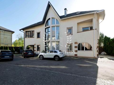 дом по адресу київська