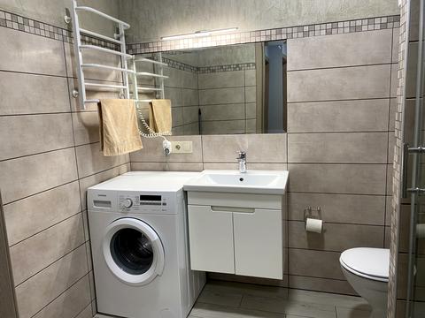 квартира за адресою Європейського Союзу просп. (Правди), 45-Б