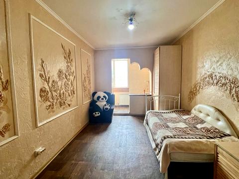 квартира за адресою Будівельників бульв., 4