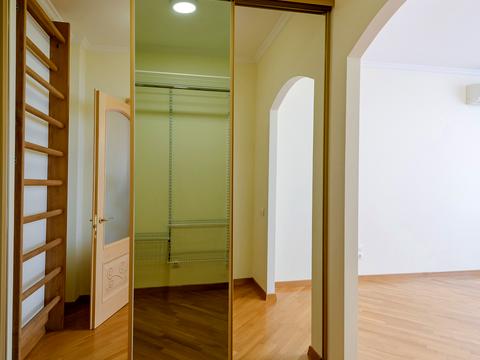 квартира за адресою Саперно-Слобідська вул., 22