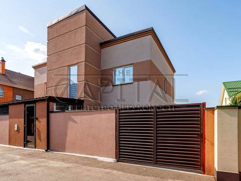 будинок за адресою Кукурудзяна вул., 13