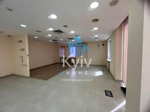 комерційна за адресою басейна, 7