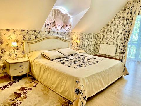 будинок за адресою Лісова