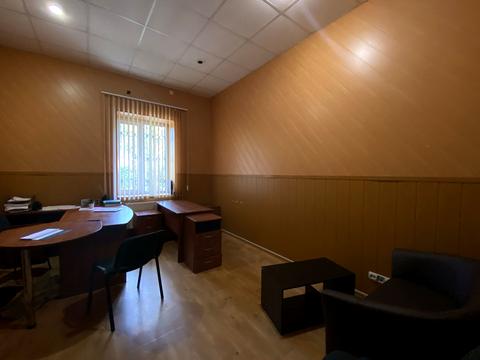 комерційна за адресою Мостова вул., 2