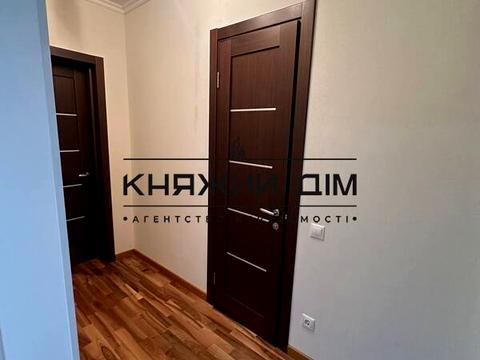 квартира за адресою Драгоманова вул., 1-Б