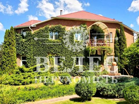 будинок за адресою Київська вул., 1