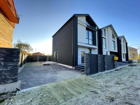 будинок за адресою Михайла Грушевського вул.