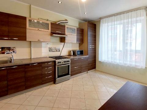 квартира за адресою Степана Бандери вул., 71
