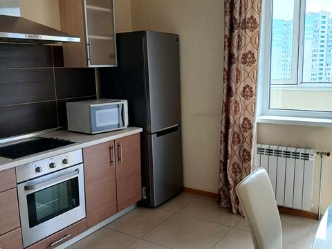 квартира за адресою Бориса Гмирі вул., 2