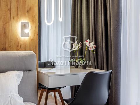 квартира за адресою Олександра Олеся вул., 10