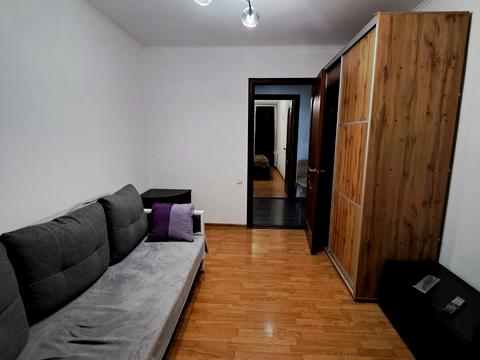 квартира за адресою вул. Лазурна, 4