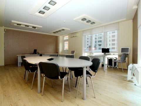 комерційна за адресою Юлії Здановської вул. (Ломоносова), 73