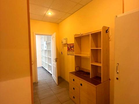 комерційна за адресою Ранкова вул. (Раскової), 2а
