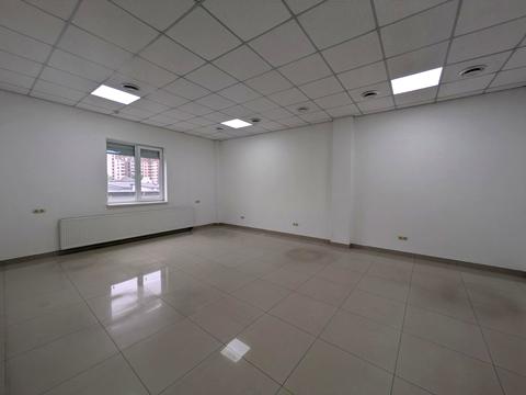 комерційна за адресою Тичини вул., 7