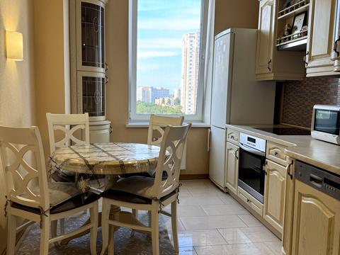 квартира за адресою Верховинна вул., 35