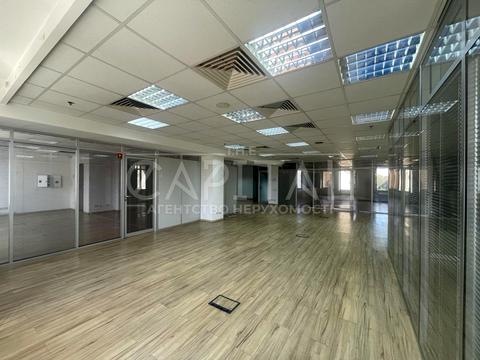 комерційна за адресою Богдана Хмельницького вул., 52а