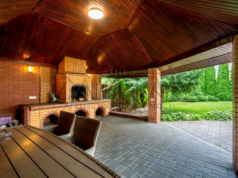 будинок за адресою 11-та лінія вул.