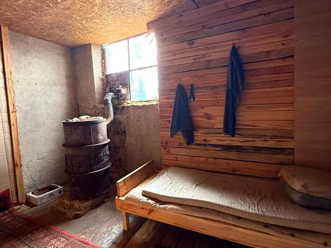 комерційна за адресою Незалежності, 15