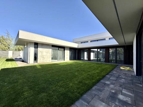 будинок за адресою Дружби бульв.