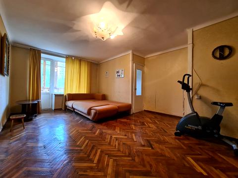 квартира за адресою Ростиславська вул. (Маршала Рибалка), 1