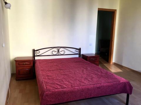 квартира за адресою Анни Ахматової вул., 48