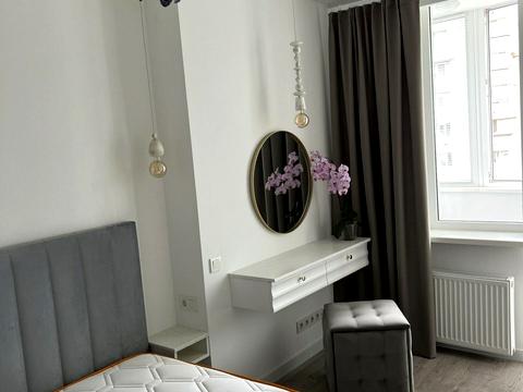 квартира за адресою Івана Крамського вул., 9