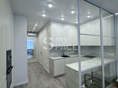 квартира за адресою Андрія Верхогляда вул. (Михайла Драгомирова), 14-А