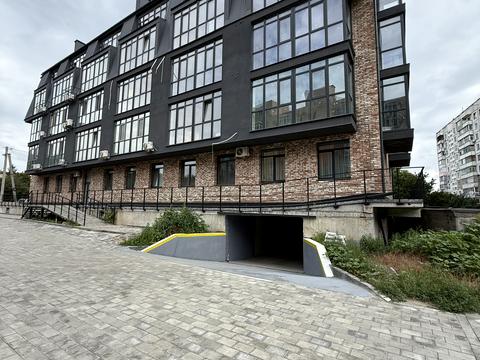 паркомісце за адресою Землеробський пров., 25