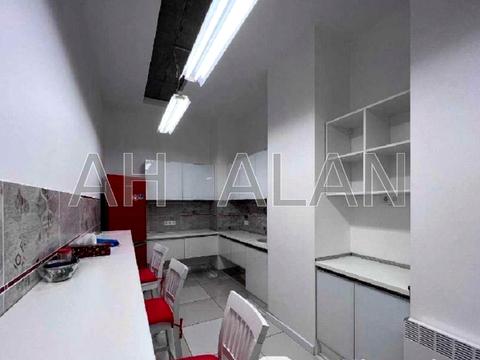 комерційна за адресою Кловський узвіз, 7