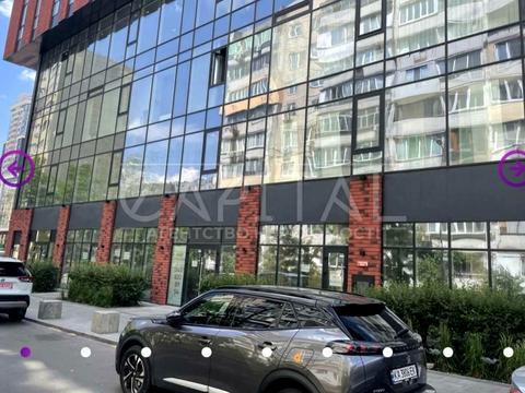 комерційна за адресою Левка Лук'яненка вул. (Маршала Тимошенка), 21/2