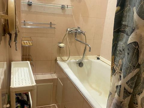 квартира за адресою Дніпровська набережна вул., 11-А