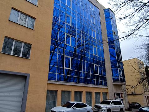 комерційна за адресою Сергія Подолинського вул. (Благоєва), 31