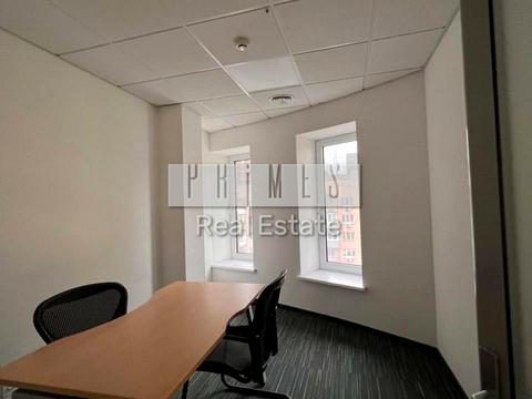 комерційна за адресою Київ, Велика Васильківська вул. (Червоноармійська), 77