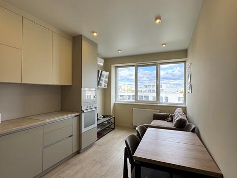 квартира за адресою Героїв Крут вул., 4-Б