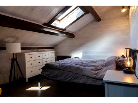 будинок за адресою Вишнева