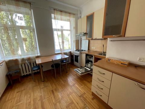 квартира за адресою Академіка Богомольця вул., 7/14