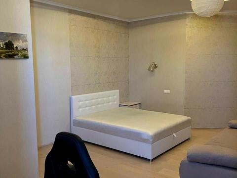 квартира за адресою Миколи Міхновського бульв. (Дружби народів), 14-16