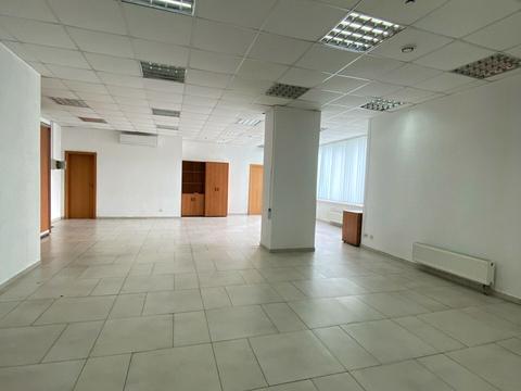 комерційна за адресою Мечникова вул., 19