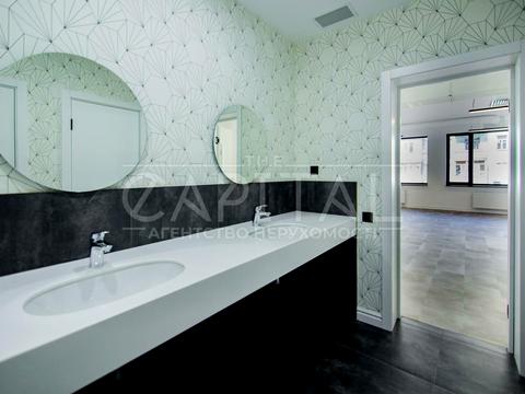 комерційна за адресою Саксаганського вул., 53/80