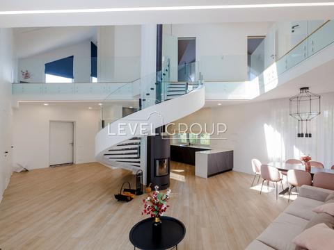 будинок за адресою Захрестова вул.