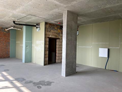 коммерческая по адресу Днепровская набережная ул., 14